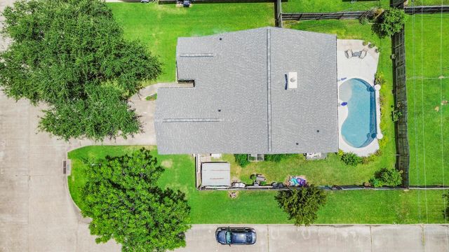 2525 40th Avenue N, Texas City, TX 77590
