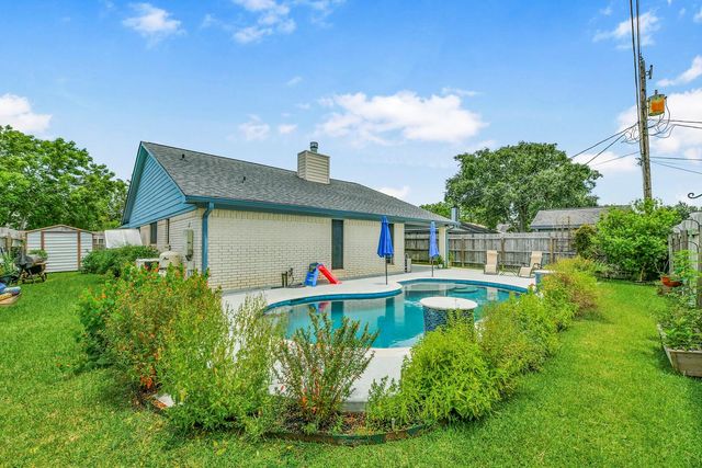 2525 40th Avenue N, Texas City, TX 77590