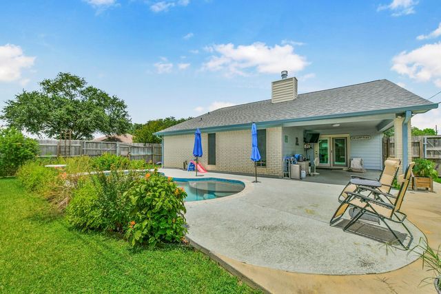 2525 40th Avenue N, Texas City, TX 77590