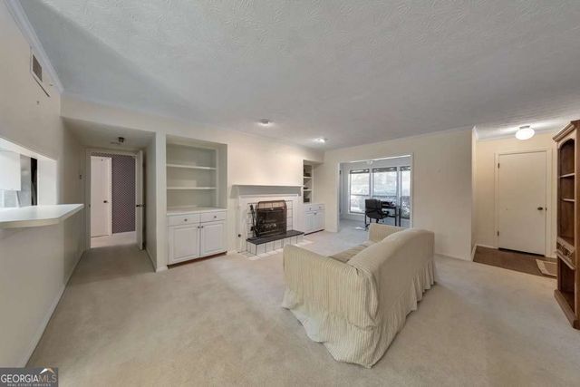 513 Park Ridge Circle, Marietta, GA 30068
