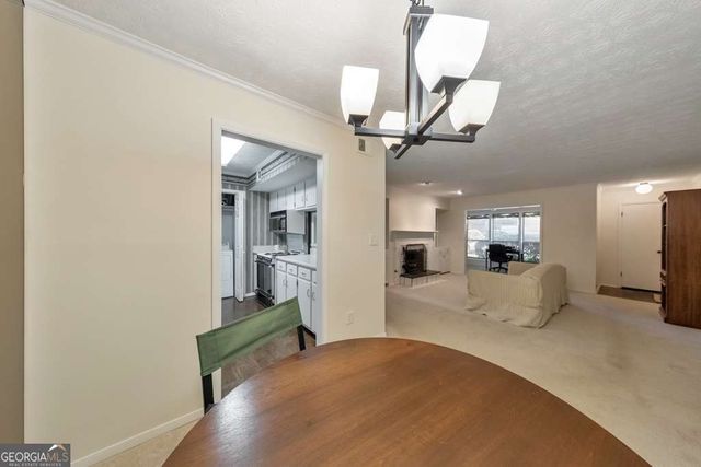 513 Park Ridge Circle, Marietta, GA 30068