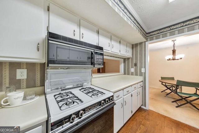 513 Park Ridge Circle, Marietta, GA 30068