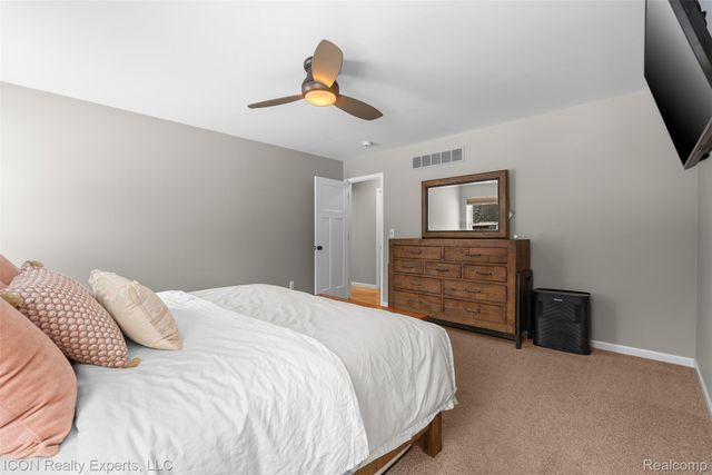 11185 Cassidy Trail, Springfield Charter Township, MI 48350