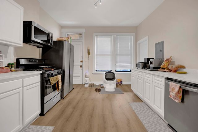 614 S Loomis Street 2, Chicago, IL 60607
