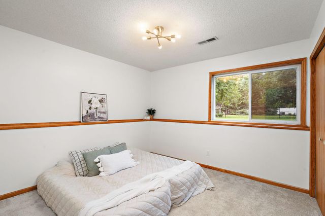 6284 Corwin Court, Inver Grove Heights, MN 55076