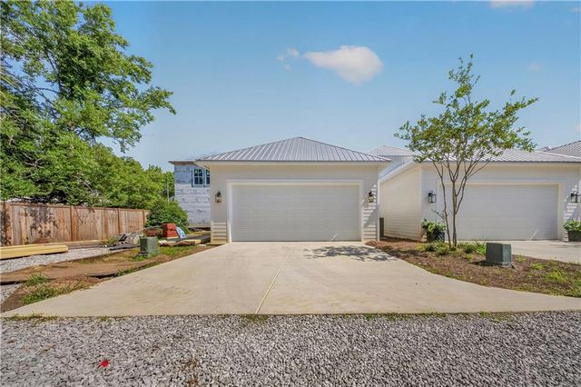 916 Church Street, Mobile, AL 36604
