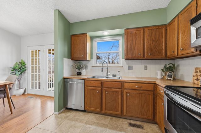 355 N Rutgers, Wichita, KS 67212