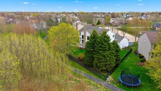 6 Reedsworth Court, Algonquin, IL 60102