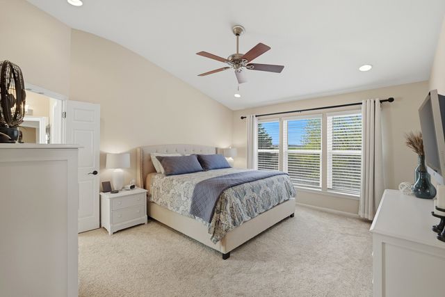 6 Reedsworth Court, Algonquin, IL 60102