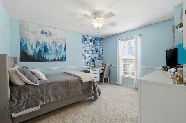 6 Reedsworth Court, Algonquin, IL 60102