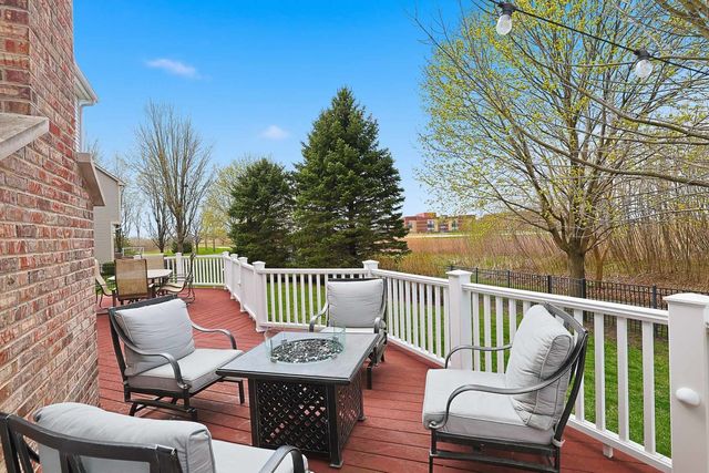 6 Reedsworth Court, Algonquin, IL 60102