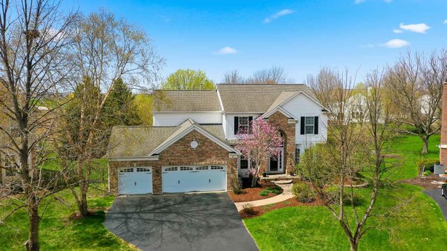 6 Reedsworth Court, Algonquin, IL 60102