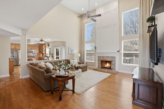 6 Reedsworth Court, Algonquin, IL 60102