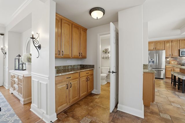 6 Reedsworth Court, Algonquin, IL 60102