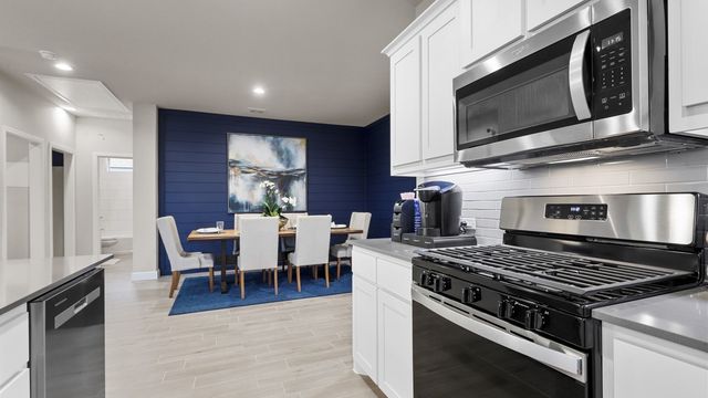 1924 JACKSON Street, Cleburne, TX 76033