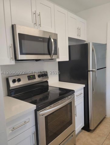 5718 Lincoln St 5718, Hollywood, FL 33021
