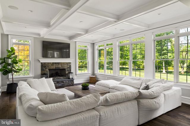 1551 BUTLER PIKE, Blue Bell, PA 19422