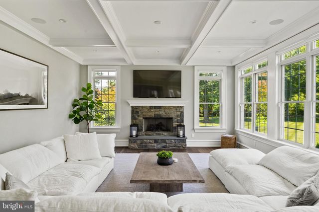 1551 BUTLER PIKE, Blue Bell, PA 19422