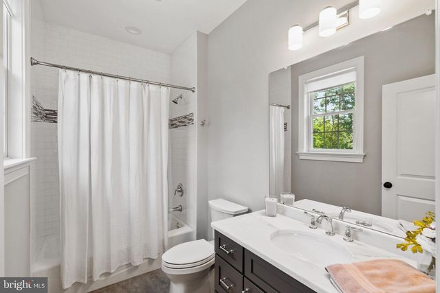 1551 BUTLER PIKE, Blue Bell, PA 19422