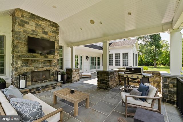 1551 BUTLER PIKE, Blue Bell, PA 19422