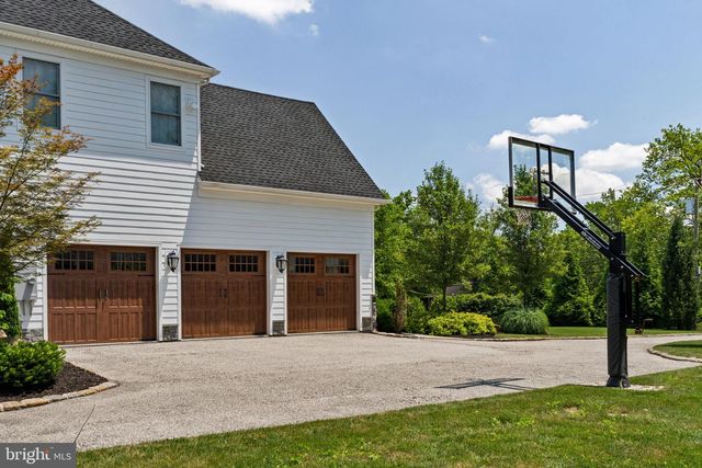 1551 BUTLER PIKE, Blue Bell, PA 19422