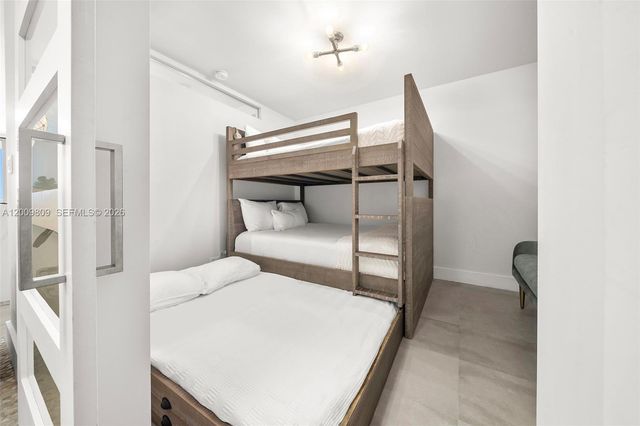 2301 Collins Ave 1533, Miami Beach, FL 33139