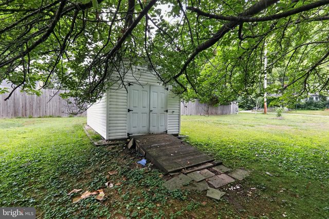 1 LYNN BLVD, Downingtown, PA 19335