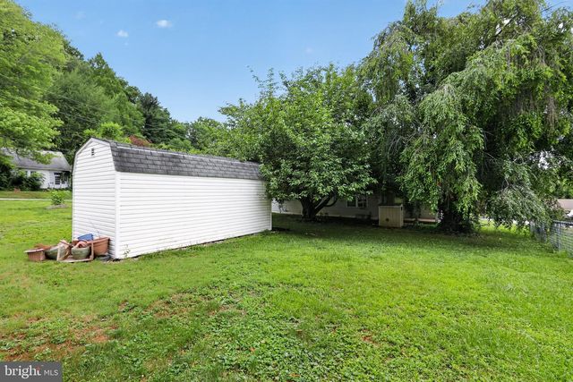 1 LYNN BLVD, Downingtown, PA 19335