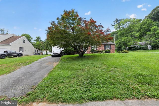 1 LYNN BLVD, Downingtown, PA 19335
