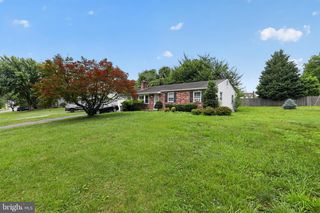 1 LYNN BLVD, Downingtown, PA 19335