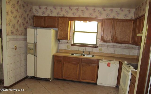 8456 BOYSENBERRY Lane W, Jacksonville, FL 32244