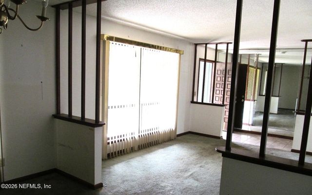 8456 BOYSENBERRY Lane W, Jacksonville, FL 32244