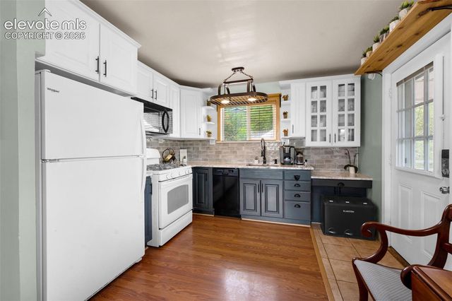 324 Terrace Place, Manitou Springs, CO 80829