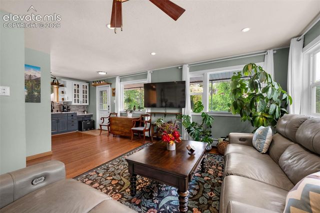 324 Terrace Place, Manitou Springs, CO 80829