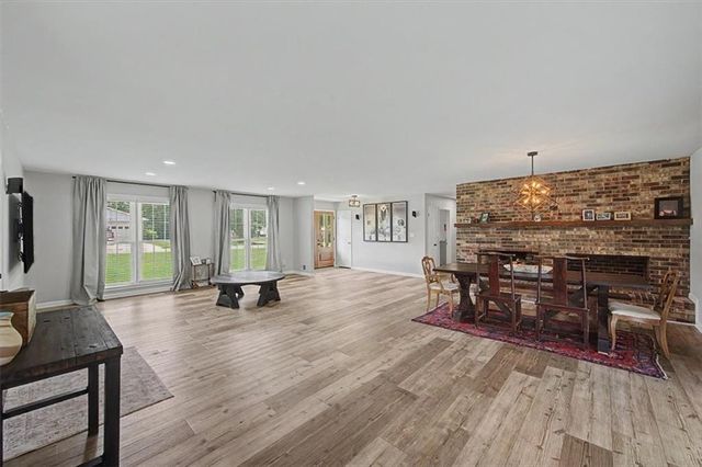 30 Benham Circle, Cartersville, GA 30120