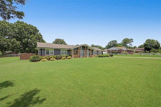 30 Benham Circle, Cartersville, GA 30120