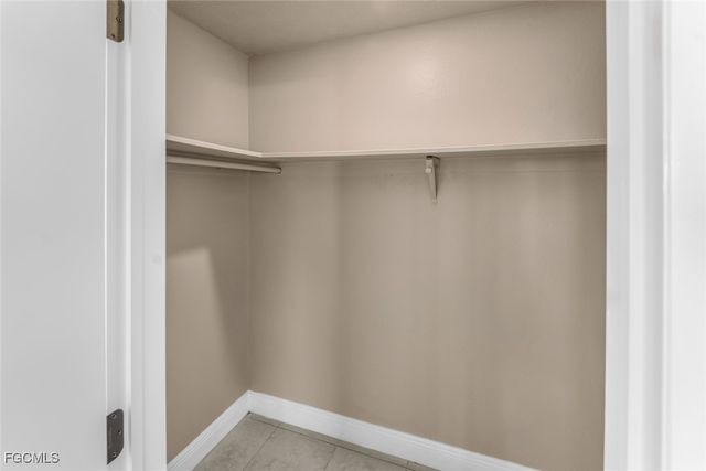 2935 SE 15th PL 2, Cape Coral, FL 33904