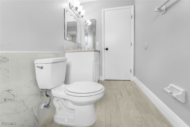 2935 SE 15th PL 2, Cape Coral, FL 33904