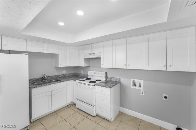 2935 SE 15th PL 2, Cape Coral, FL 33904