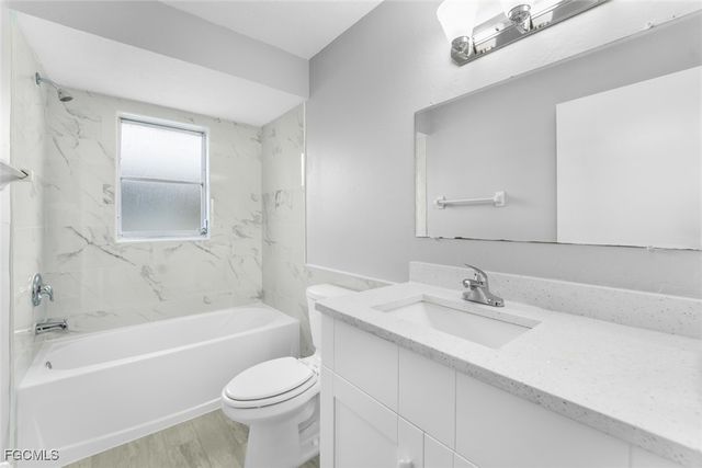 2935 SE 15th PL 2, Cape Coral, FL 33904