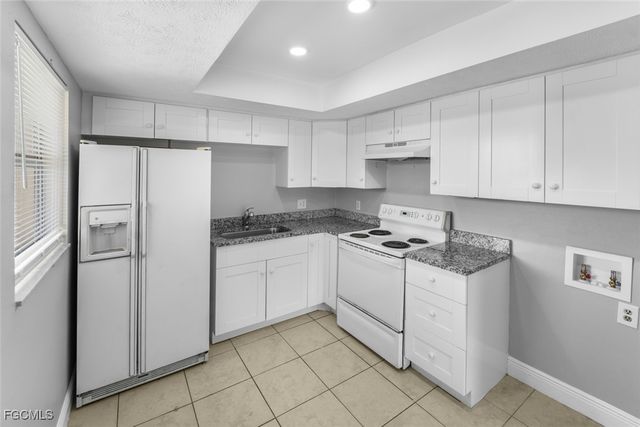 2935 SE 15th PL 2, Cape Coral, FL 33904