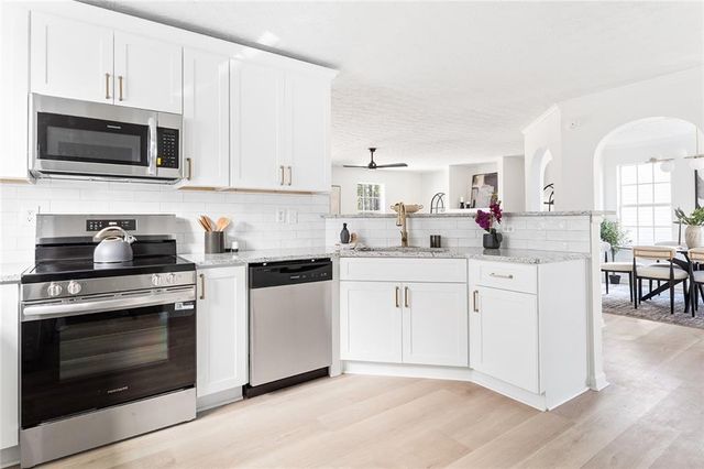 1161 Gable Terrace, Jonesboro, GA 30236