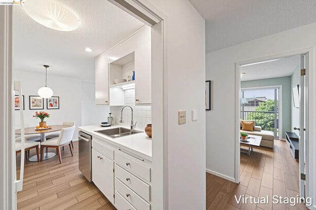 2 Panoramic Way 105, Berkeley, CA 94704