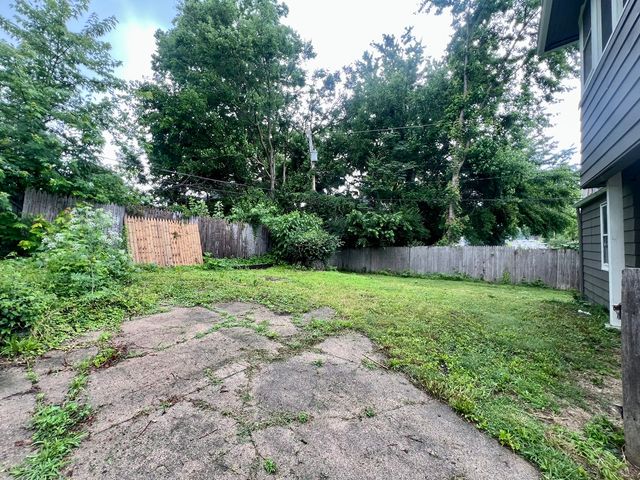 437 Powers Lane, Decatur, IL 62522