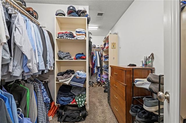 21719 W 99th Terrace, Lenexa, KS 66220