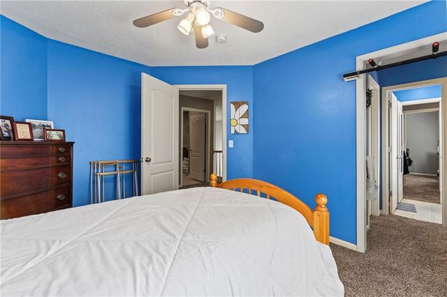 21719 W 99th Terrace, Lenexa, KS 66220