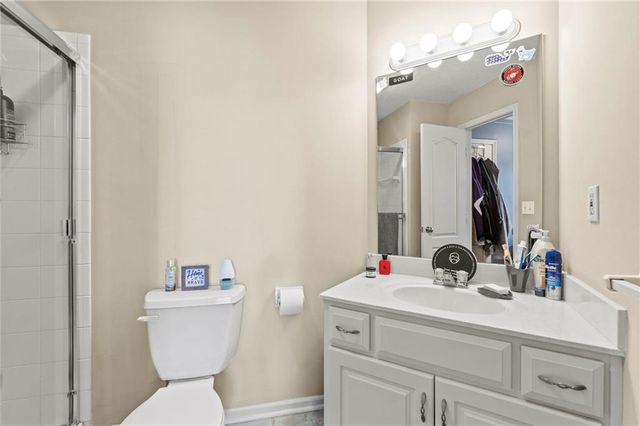 21719 W 99th Terrace, Lenexa, KS 66220