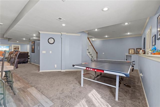 21719 W 99th Terrace, Lenexa, KS 66220