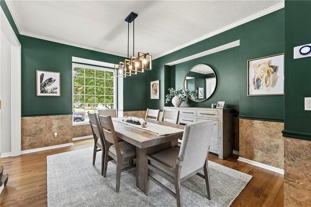 21719 W 99th Terrace, Lenexa, KS 66220