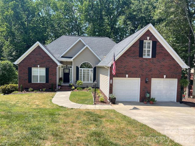829 Savannah Place Drive, Fort Mill, SC 29715